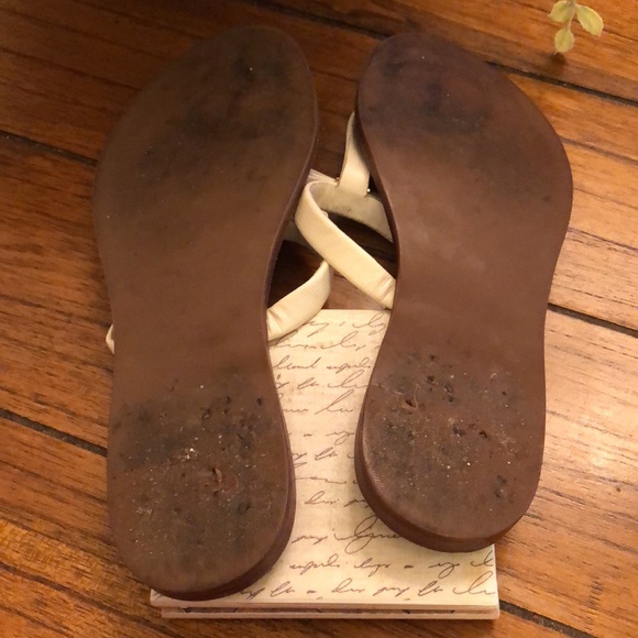 Tory Burch Leighanne Bow Flat Patent Leather Thong Sandals White Size 7 - Picture 6 of 11